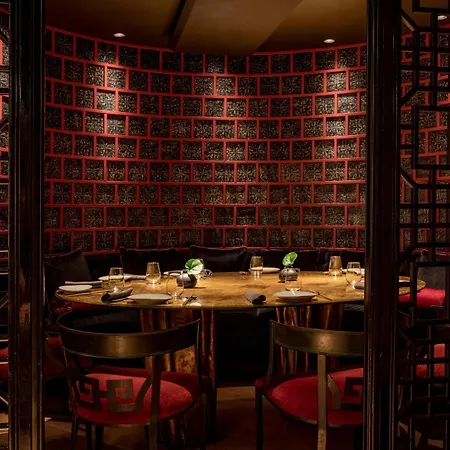 Claris & Gl, A Small Luxury Of The World