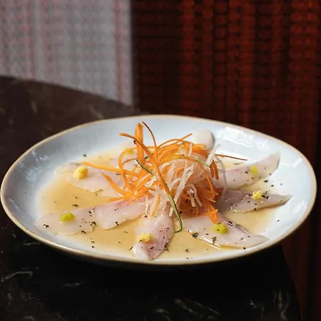 Claris & Gl, A Small Luxury Of The World Hotel
