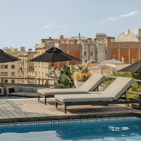 Claris & Gl, A Small Luxury Of The World Hotel
