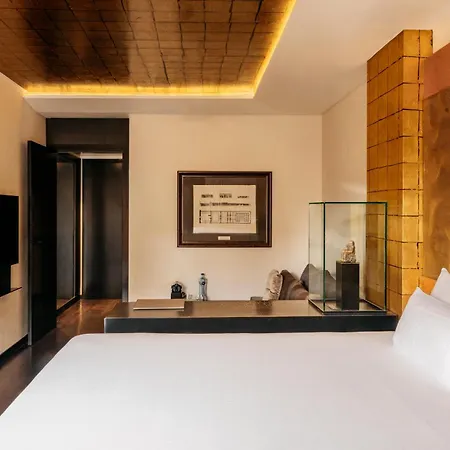 Claris & Gl, A Small Luxury Of The World Hotel 5*