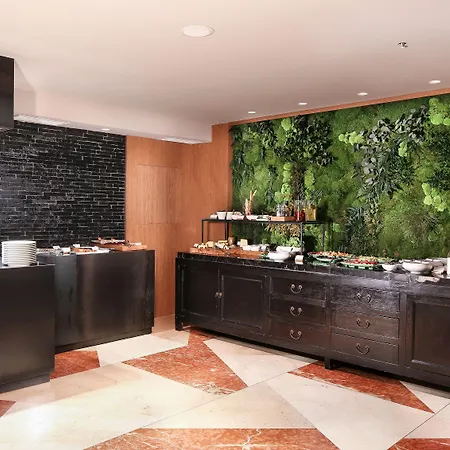 Claris & Gl, A Small Luxury Of The World Hotel