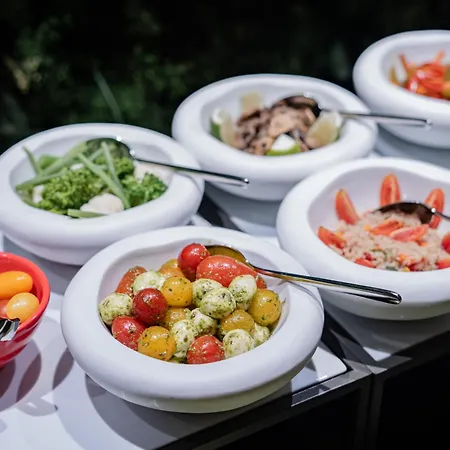 Claris & Gl, A Small Luxury Of The World Hotell 5*