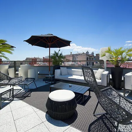 Hotel Claris & Gl, A Small Luxury Of The World