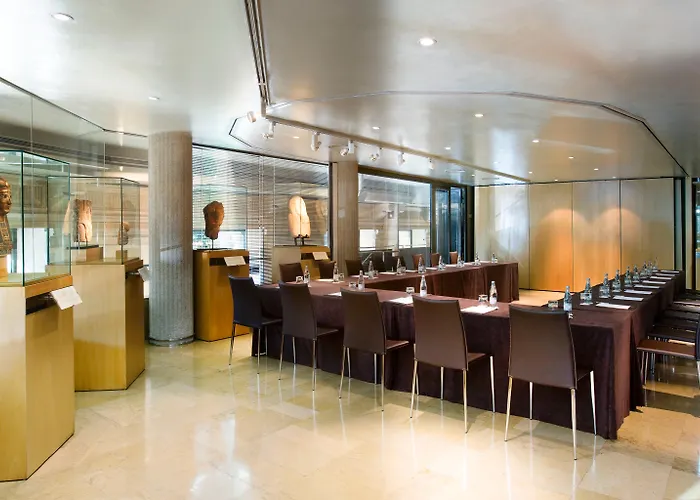 Hotell Claris & Gl, A Small Luxury Of The World