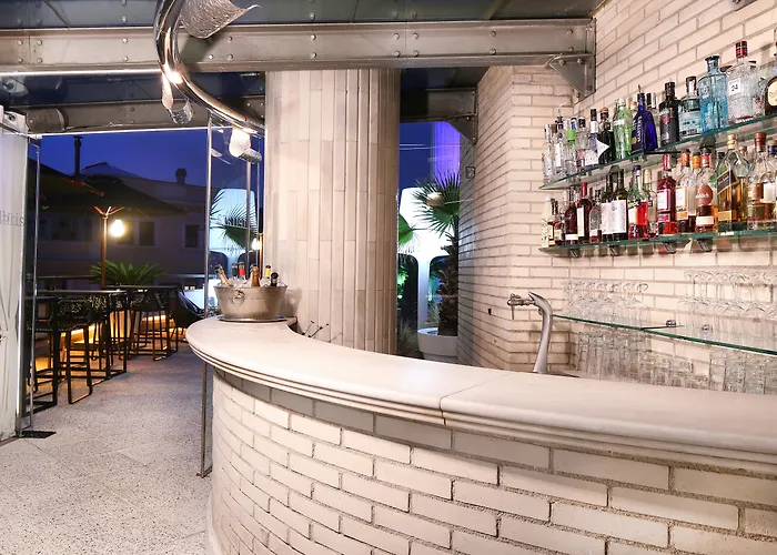 Claris & Gl, A Small Luxury Of The World Hotell 5*