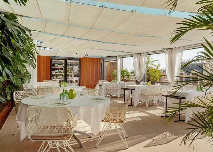 Claris & Gl, A Small Luxury Of The World Hotell 5*