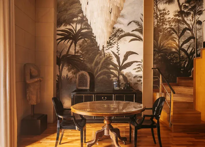 Claris & Gl, A Small Luxury Of The World