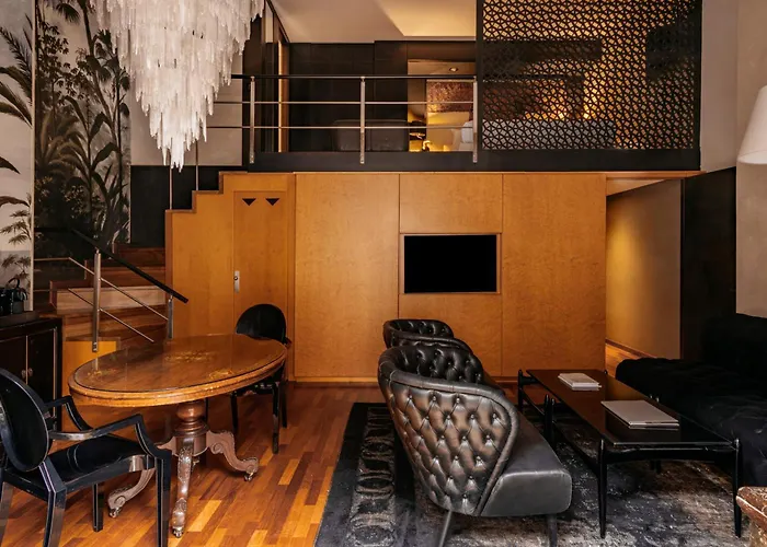 Hotell Claris & Gl, A Small Luxury Of The World