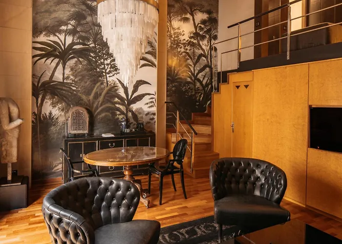 Hotell Claris & Gl, A Small Luxury Of The World