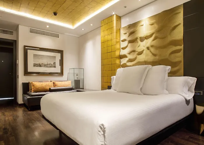 Claris & Gl, A Small Luxury Of The World 5*