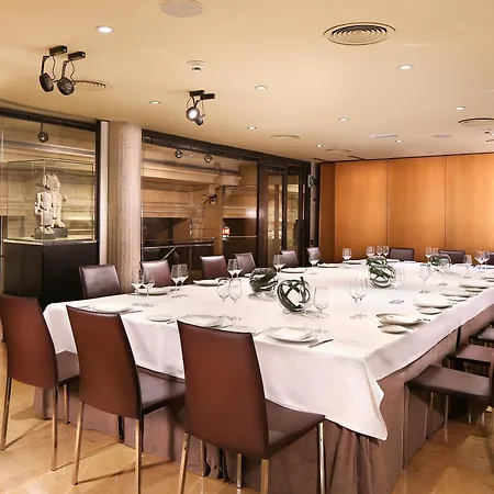 Hotel Claris & Gl, A Small Luxury Of The World